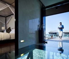 Lily Beach Resort & Spa at Huvahendhoo: Room - photo 9