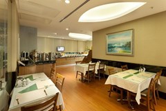 Sorriso Due Hotel: Ресторан - photo 3