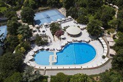 Hilton Istanbul Bosphorus Hotel: Открытый бассейн - photo 10