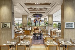 Hilton Istanbul Bosphorus Hotel: Ресторан - photo 6