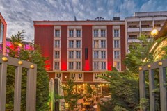 Vicenza Hotel: Территория отеля - photo 1