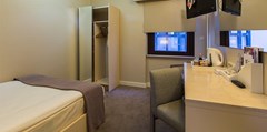 The Peak Hotel - photo 2