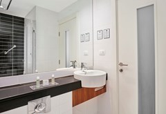 Holiday Inn Express Belgrade-City: Room - photo 26