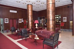 Palace Hotel: Bar - photo 4