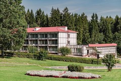 Lesnoj (by`vsh. Heliopark) Park-otel`: Территория - photo 3
