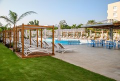 FUN&SUN Vangelis Hotel & Suites - photo 34