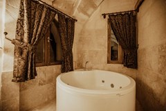 ALIA CAVE HOTEL: Room SUITE HONEYMOON - photo 19