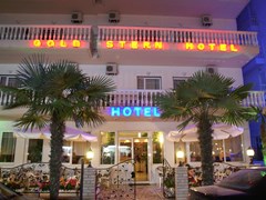 Gold Stern Hotel - photo 3