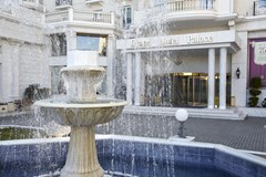 Grand Hotel Palace - photo 1