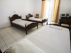 Villa Basil Hotel: Triple Room - photo 25