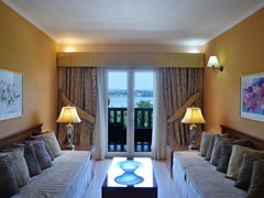 Ariti Grand Hotel: Suite - photo 40