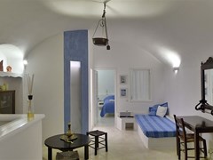 Altana Traditional Houses & Suites - photo 16