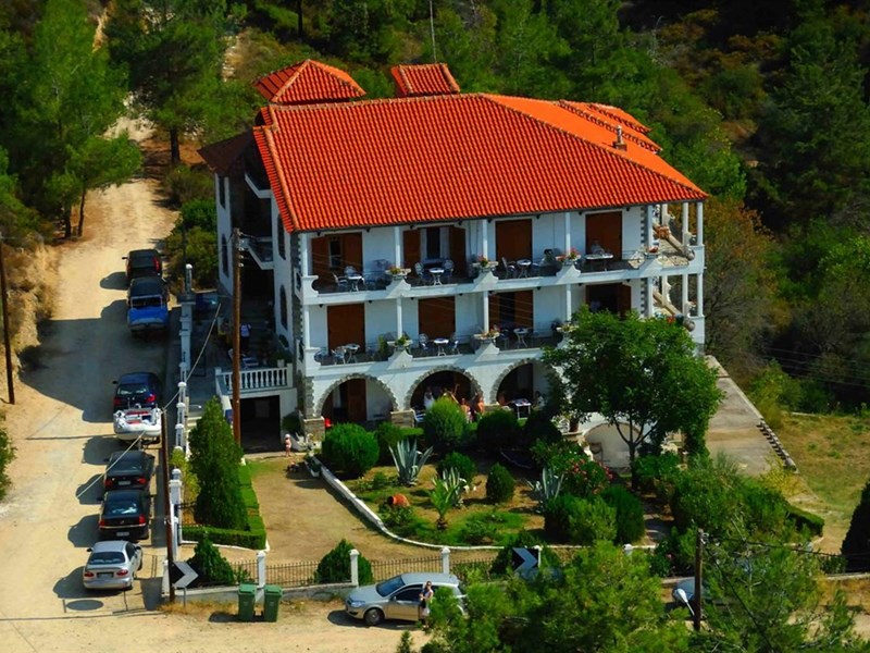 Pantheon Studios Apartments