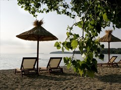 Corfu Chandris Hotel & Villas : Beach area - photo 14