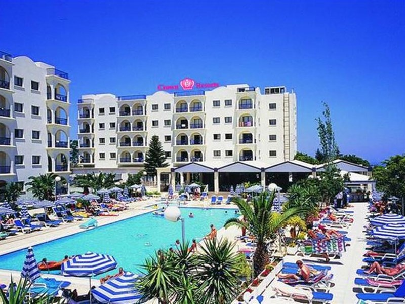Crown Resort Elamaris Hotel