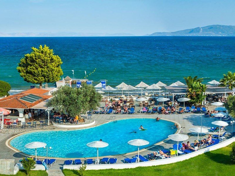 Grand Blue Hotel Eretria
