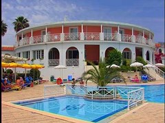 Bitzaro Palace Hotel: Pool - photo 2