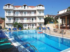 Amoudi Hotel Apartments: Pool - photo 1
