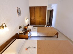 Melpo Hotel: Double Room - photo 15