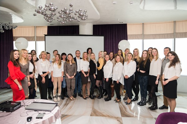 Brunch in White & Gold: Mouzenidis & Grecotel угостили завтраком коллег