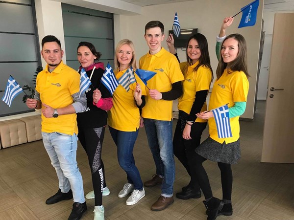 Екатеринбург в Афинском Марафоне! Кто бежит в команде Mouzenidis & Grecotel? 