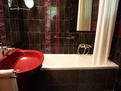 6 bedroom Villa  in Nikiti  RE0272 - photo 17