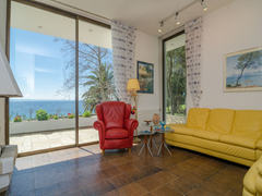 6 bedroom Villa  in Nikiti  RE0272 - photo 1